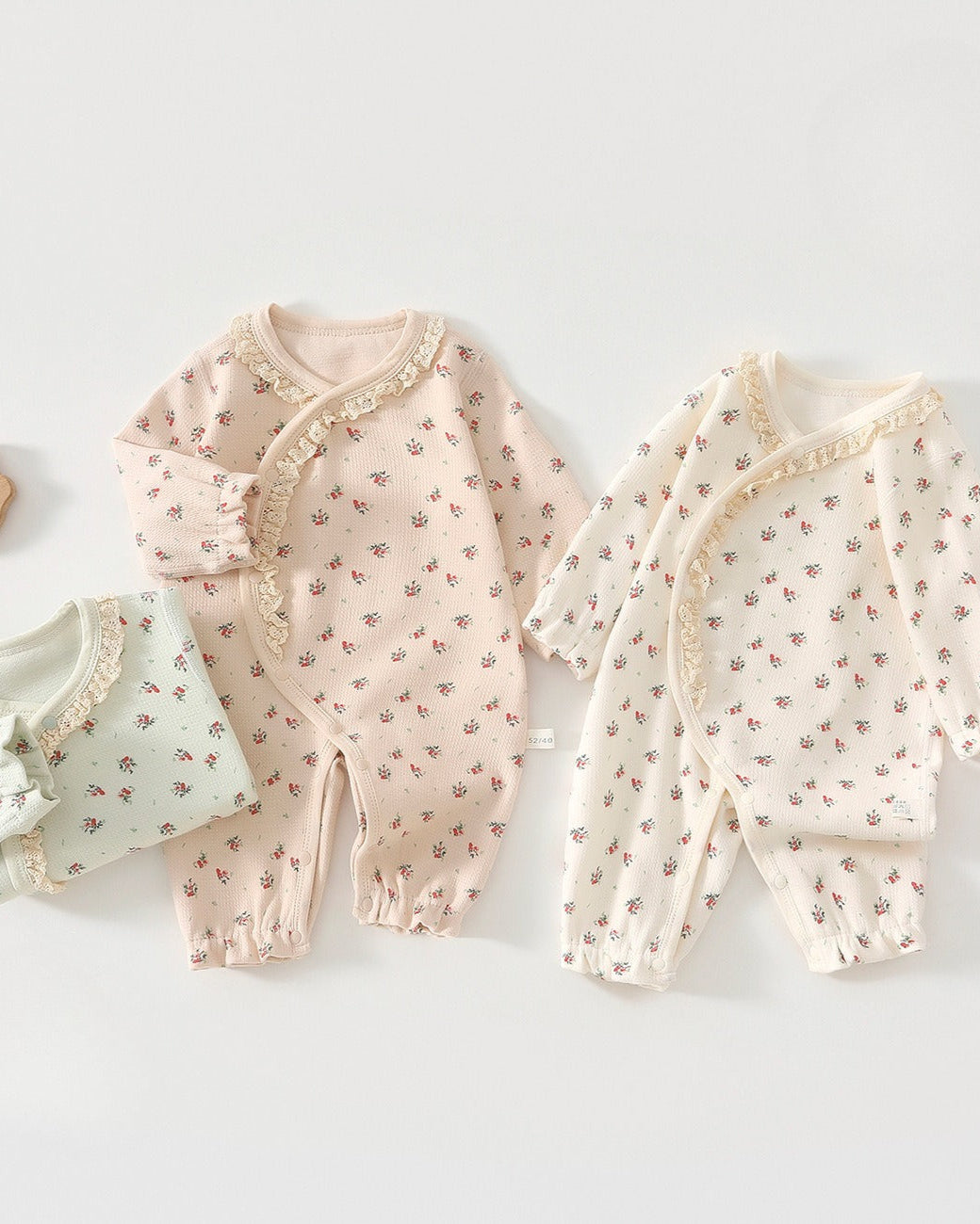 Sweet Floral Lace Collar Cotton Baby Jumpsuits