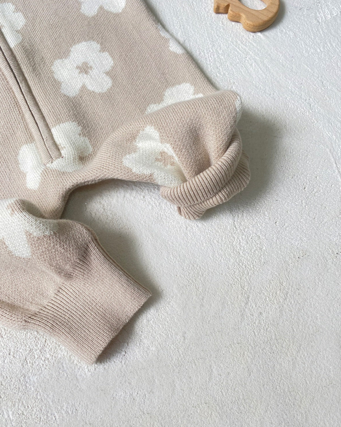 Flower Zipped Knitted Hooded Baby Jumpsuits