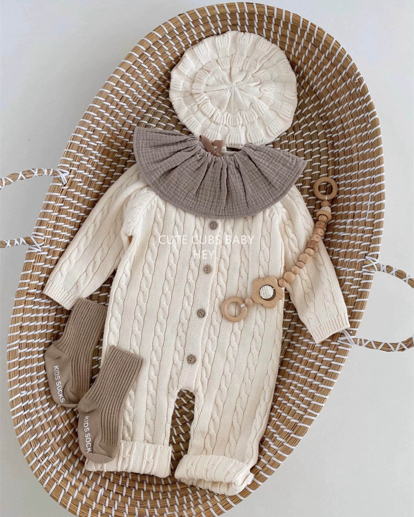 Casual Solid Color Cable-Knit Baby Jumpsuits Hat