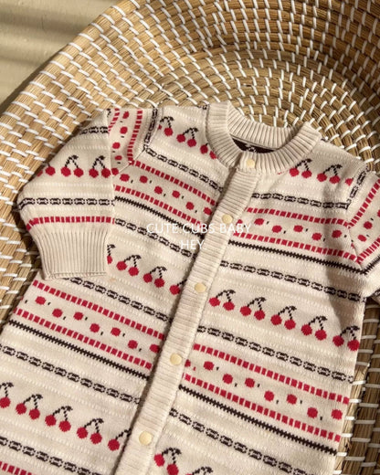 チェリー柄ニットベビージャンプスーツ