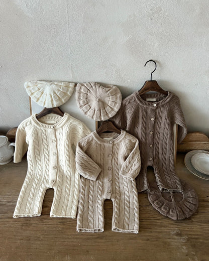 Casual Solid Color Cable-Knit Baby Jumpsuits Hat
